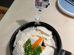 -左庭右院鲜牛肉火锅(浦江欢乐颂店)