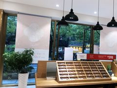 -宝丽眼镜(湖墅店)