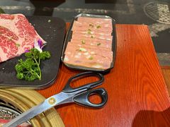 -喜牛烧肉酒场·黑金店(威高广场店)