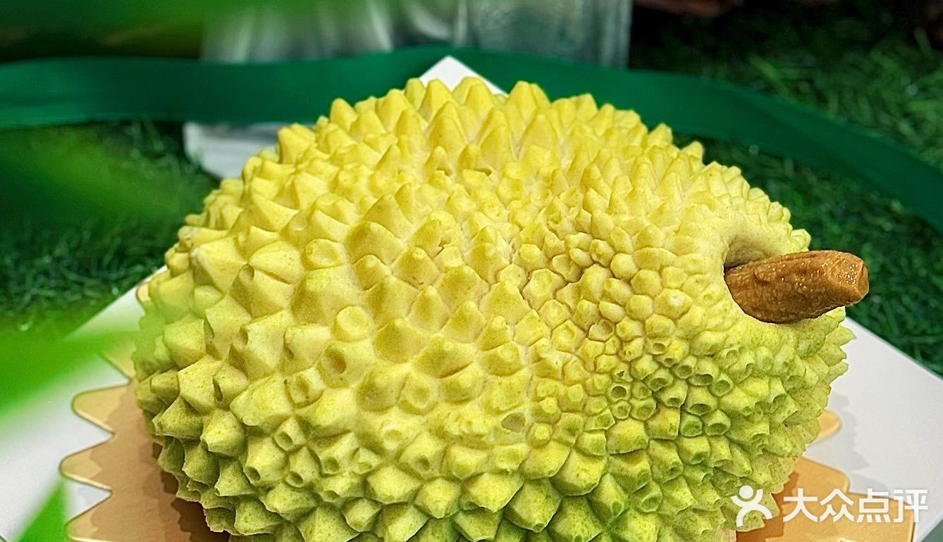 美心家新出的榴莲蛋糕，真的是太会了！！