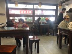 大堂-长人馄饨铺(解放街店)
