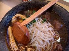 半筋半肉牛肋面-桃园眷村(万象天地店)