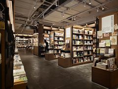 -茑屋书店(天目里店)