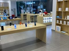 -华为授权体验店(中山公园来福士)