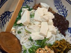 -蜗牛小馆醉乡民谣云南菜(惠新西里店)