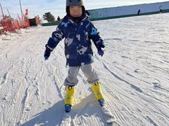 -华彬猛犸滑雪场