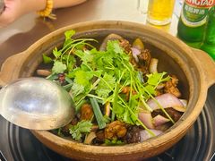 招牌胡须佬鸡煲-胡须佬鸡煲四季火锅店(石厦西村直营店)