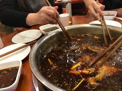 -刘胖娃鱼庄·特色肥肠鱼(杨家坪店)