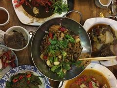 -鲁小三·大骨自助(金山总店)