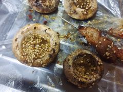 口蘑-淏淋牛肉小串