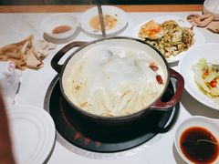 -黑鸡小馆(金源店)