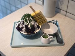 抹茶生乳冰加榴莲旺财雪糕-王守财小山園