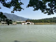 -星湖旅游景区七星岩