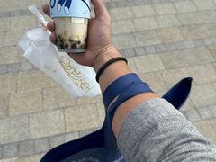 -喜茶(迪士尼小镇·平行宇宙店)