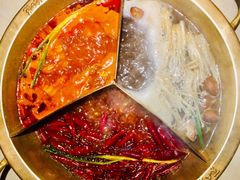 -叁口煮老火锅(东升店)