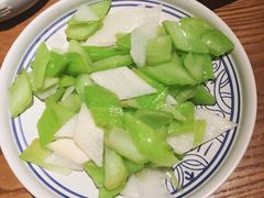 -云海肴·汽锅鸡·云南菜(天山百盛优客店)