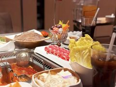 -海底捞火锅鲜切牛肉主题店(长寿路店)