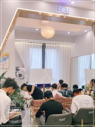 -V8潮牌·接发烫染连锁