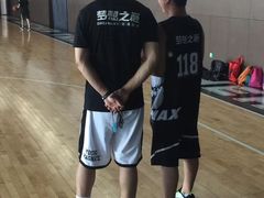 -梦想之巅·青少年篮球·羽毛球·培训中心(西站店)
