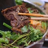 看街景➕刷羊肉，人间烟火味不过如此🥢