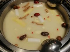 -快乐小羊·内蒙牛羊肉火锅(流花中心店)