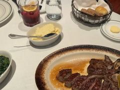 -Wolfgang’s Steakhouse 沃夫冈牛排馆(上海白玉兰广场店)