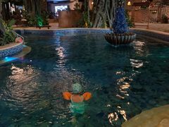 -泉城欧乐堡戏水湾艺术养生温泉