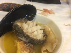 -鲜入围煮花胶鸡海鲜火锅