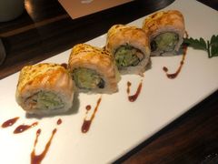 炙烤三文鱼芝士寿司-山葵家·创意料理(临平银泰城店)
