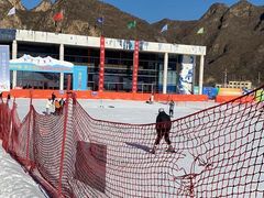 -荣盛康旅野三坡滑雪场