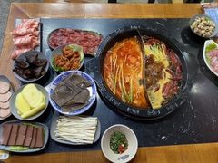 -重庆川渝肥妹火锅