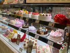 -巴黎贝甜(华堂新辰汇店)