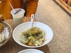 -弄堂咪道-饭香·面香·馄饨香(汇锦广场店)