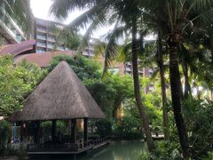 -三亚湾海居铂尔曼度假酒店