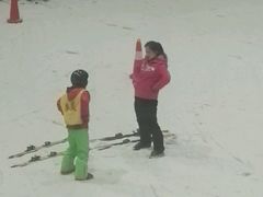 -乔波室内滑雪场
