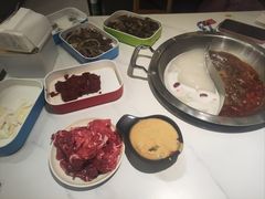 -嘎琉鲜切牛肉自助火锅