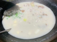 -陈大锅·岳阳鱼馆·地道岳阳菜(美食街店)
