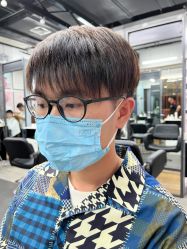 -FRIDAY星期五专业美发沙龙