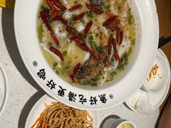 -江渔儿酸菜鱼(奥园广场金发购物中心店)