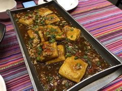 -香巴拉云南餐厅(华莱坞店)