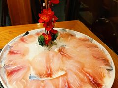 -杨肥肠火锅大排档(火车站花园店)