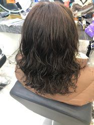 -水灵珑美容造型中心