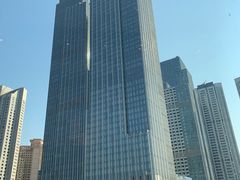 -香格里拉鱼跃地中海西餐厅·牛排披萨