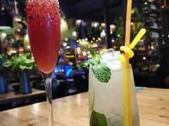 -临界音乐酒馆·小龙虾·江湖菜(华熙LIVE·鱼洞店)