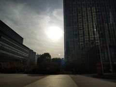 -上海跨国采购会展中心
