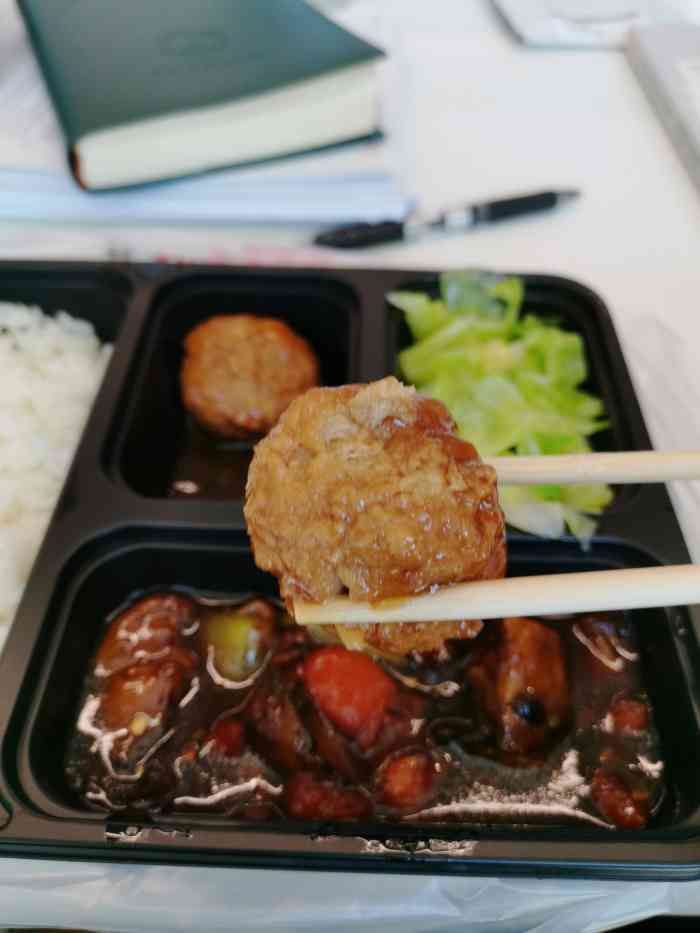 田老师红烧肉(海淀金源时代店)-"感觉还行吧,快餐一般都这样,主要是快