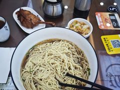 -百年老字号·观振兴蟹黄面·三虾面·苏式面(观前街富仁坊巷店)