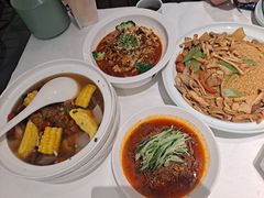 -江城小馆陕南妈妈菜·全球旅行餐厅(钟楼店)