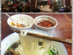 酒店附近的无名粉店-长沙慕弈H酒店(五一广场IFS国金中心店)