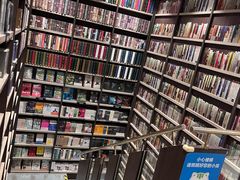 -钟书阁(群光广场店)